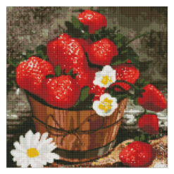 Диамантен гоблен - канава на подрамка 40 х 40 см. - Ягодов букет