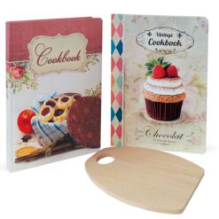 Винтидж тефтер с декоративна корица, подходящ за записване на рецепти